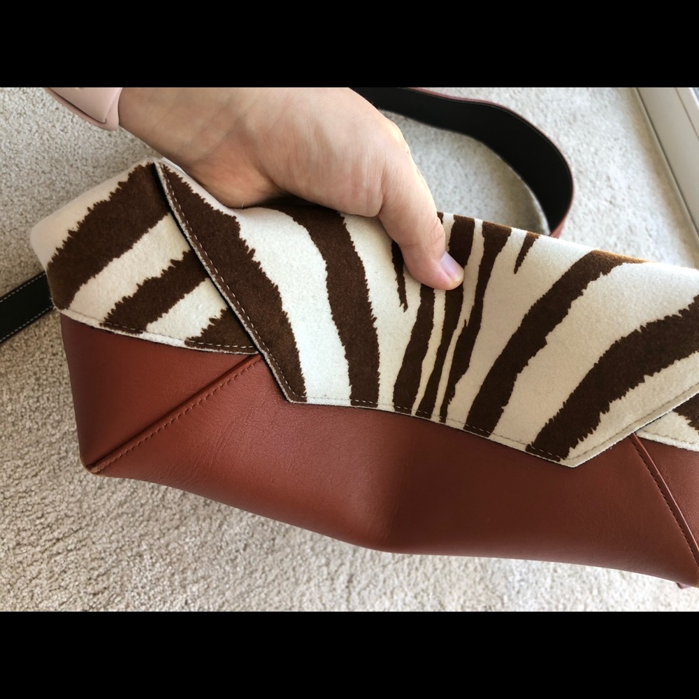 Sold - Picture 4 of 8